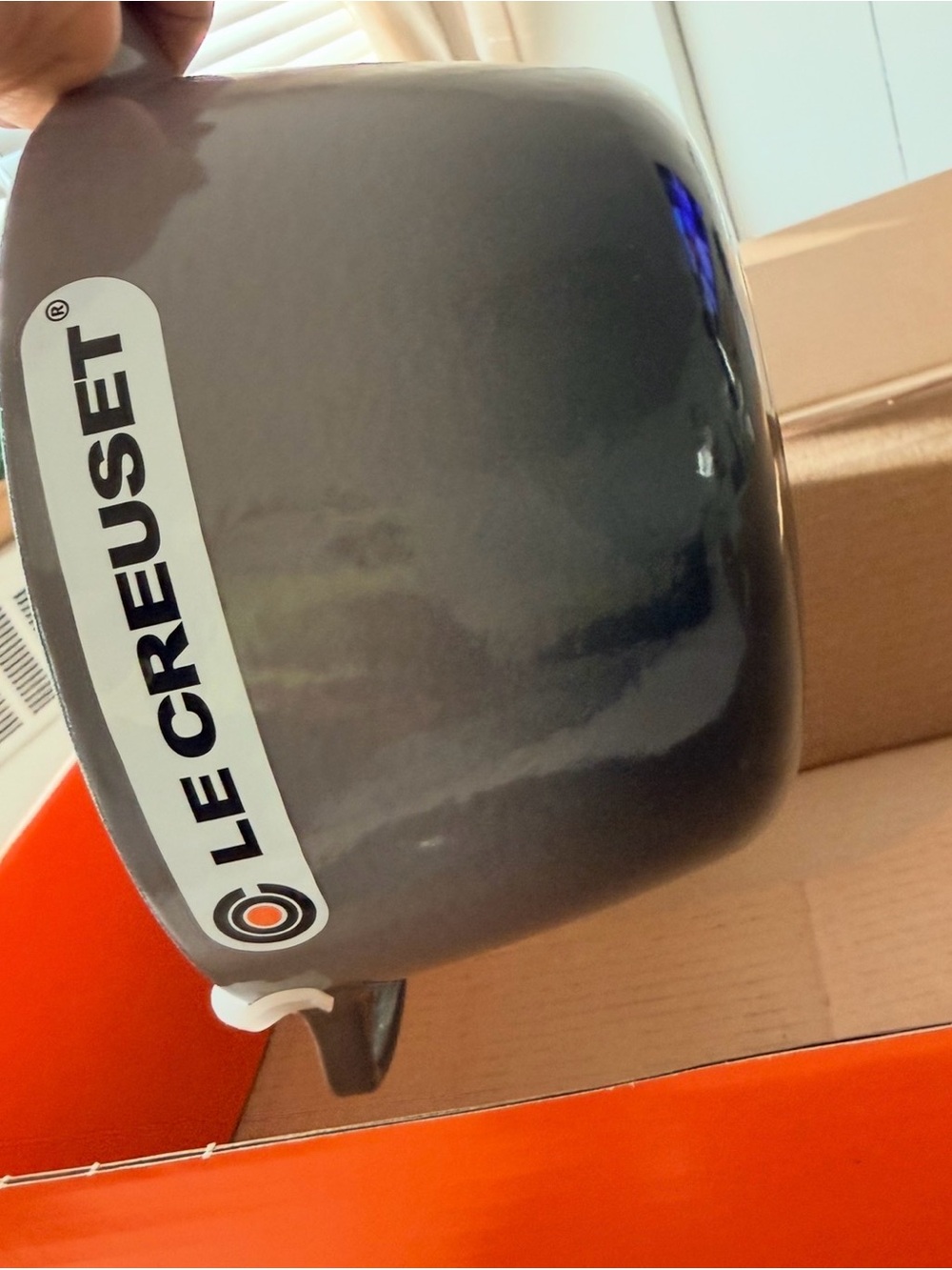 New In Box Le Creuset Signature Enameled Cast Iron Saucepan Oyster - Picture 8 of 8